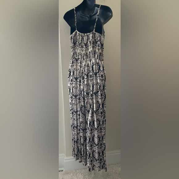 Angie Black & Beige Jumpsuit/Romper Size Medium - Picture 4 of 16